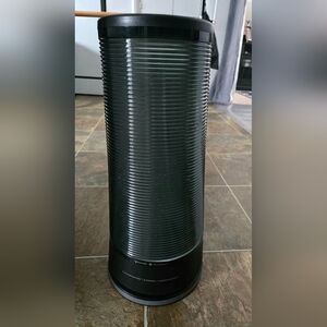 Vornado Lucerna 3 -1.5 Gallon Ultrasonic Humidifier Extremely Clean